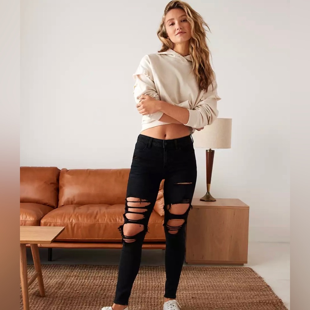 Distressed American Eagle Skinny Jeans